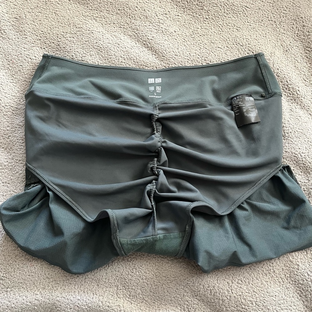 Ultra Stretch Active Running Dark Green Shorts Large - Picture 6 of 9